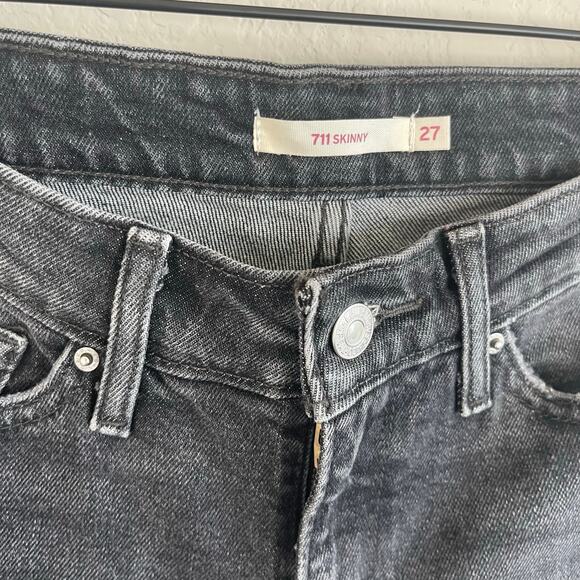 Levi’s 711 Skinny Womens Washed Black Distressed Jeans - Size 27 - Picture 2 of 5